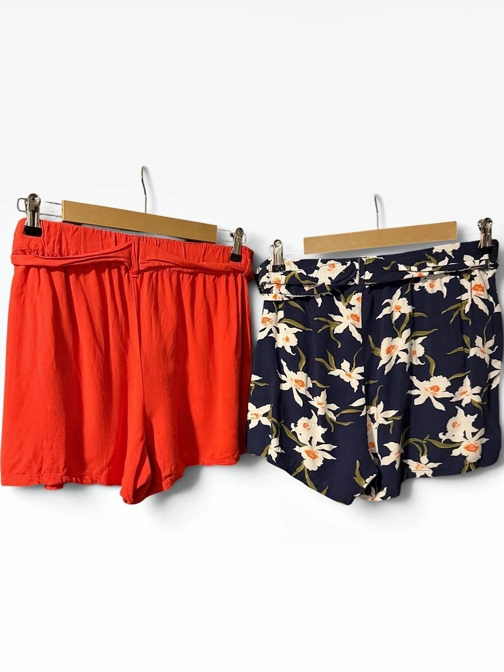 Old Navy Paperbag Waist Pull On Shorts (TWO) Orange Navy Size Medium - Picture 2 of 2